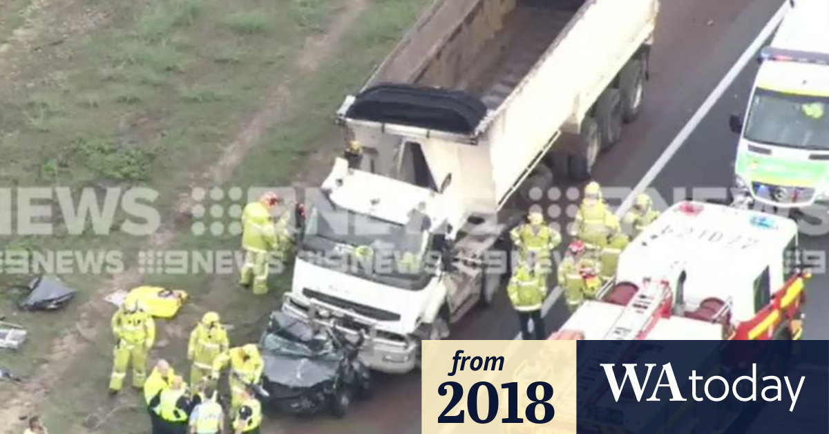 Massive delays on Kwinana Freeway after truck crushes car